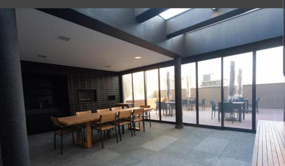 Apartamento Em Pinheiros Com Piscina Incrivel!